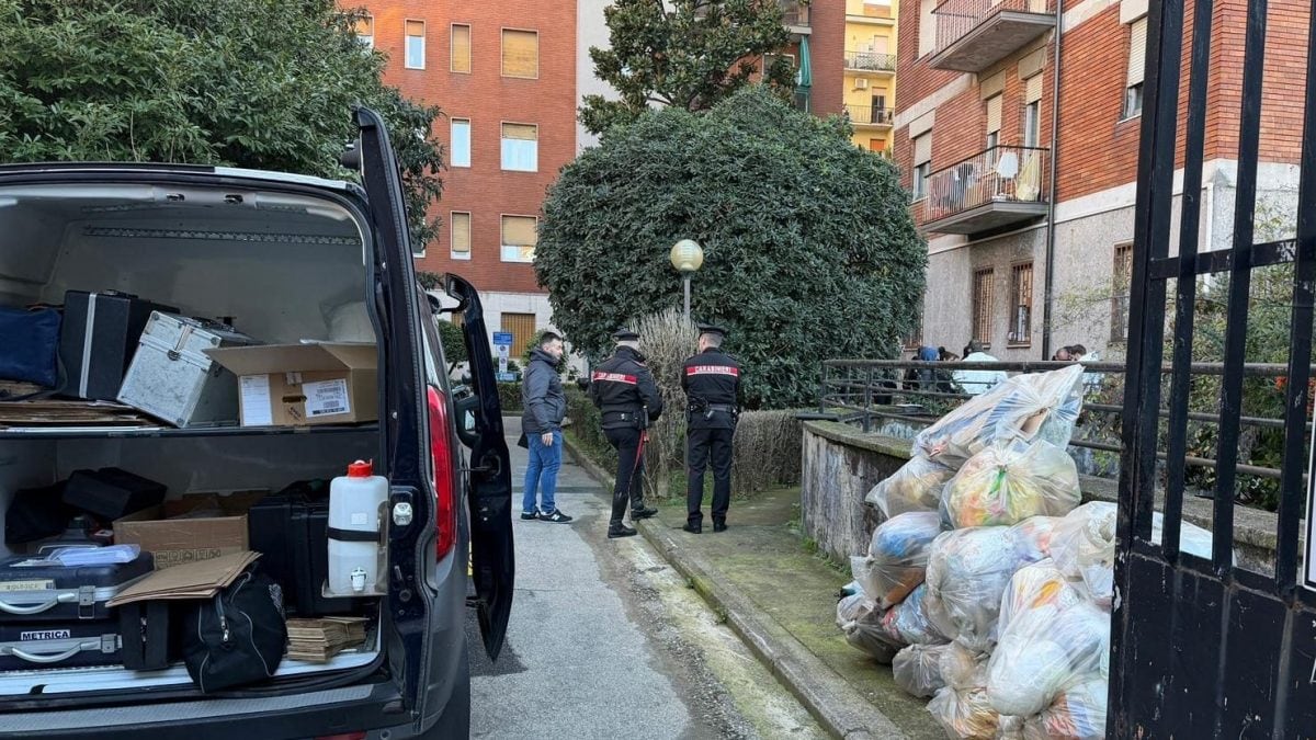 Il cortile dove è stato trovato il cadavere della donna in via Paruta a Milano – Credits: Chiara Daffini (Fanpage.it)