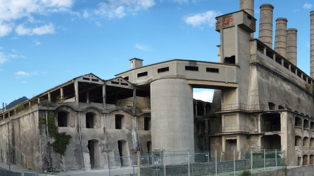 L’ex stabilimento Italcementi di Alzano Lombardo