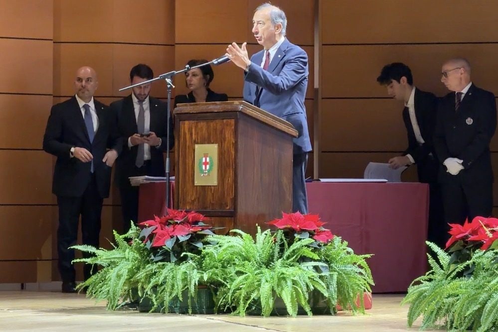 Il sindaco di Milano Beppe Sala durante il discorso che ha inaugurato la cerimonia di consegna degli Ambrogini