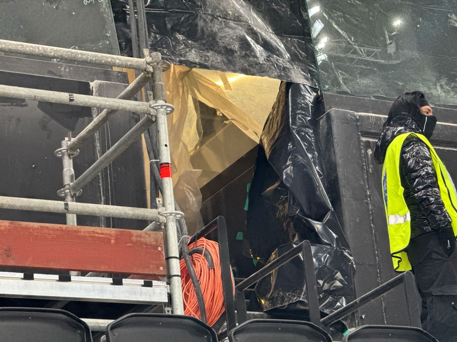 Arena Santa Giulia, 9 gennaio 2026. Cantieri tra le tribune negli spazi di sky box, premium box e lounge bar, foto di Fanpage.it