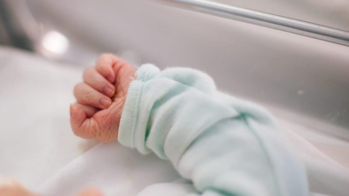 Bambino in culla (immagine di repertorio)