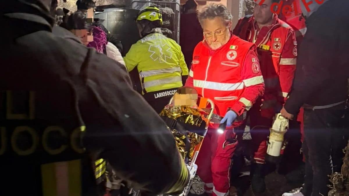 L’intervento dei vigili del fuoco a Musso