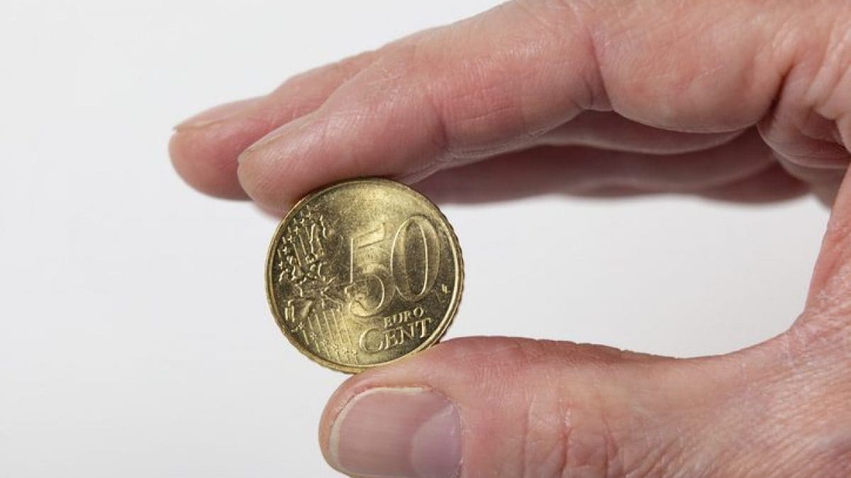 50 centesimi di euro (foto istock)