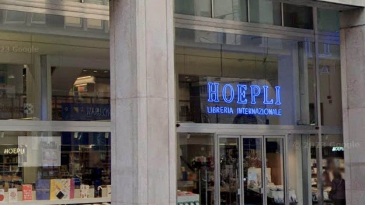 Hoepli Milano (foto GoogleMaps)