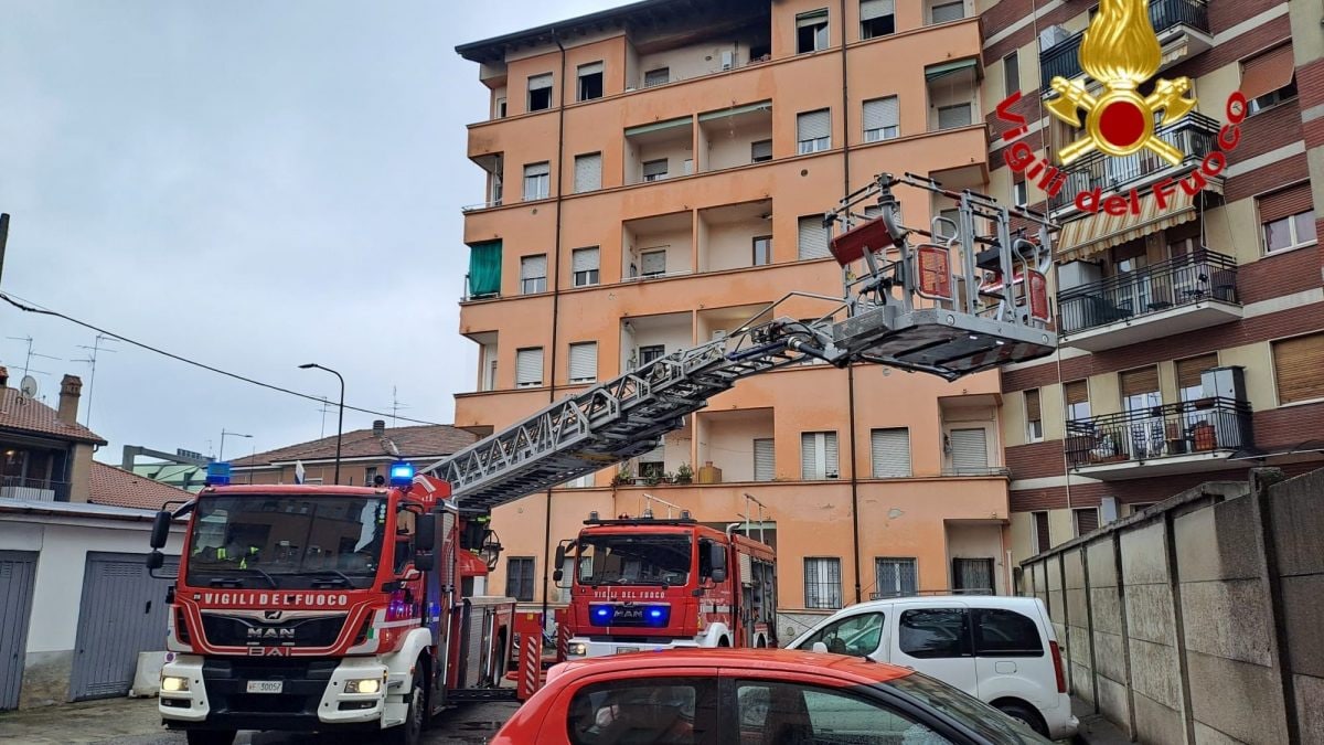 L’intervento dei vigili del fuoco a Cormano