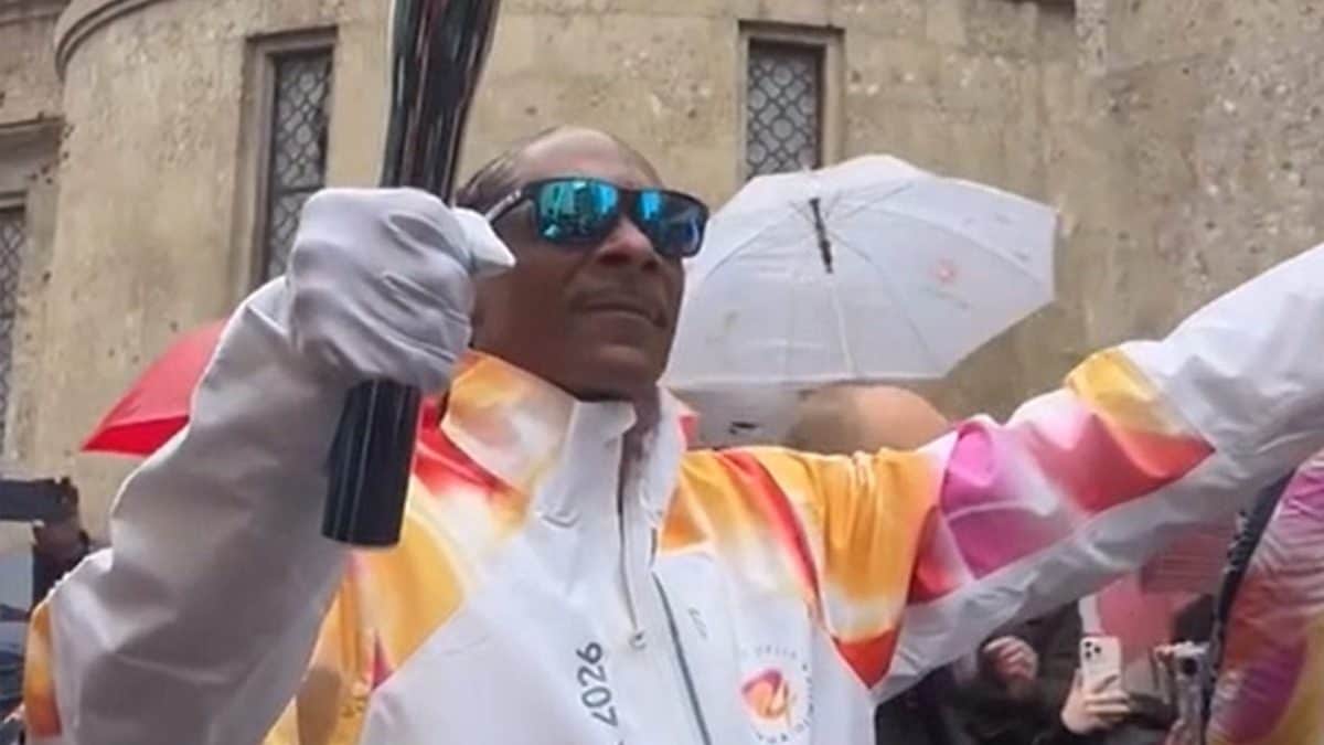 Snoop Dogg con la Torcia Olimpica a Gallarate