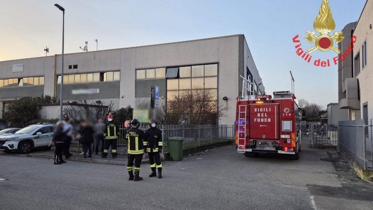 L’intervento dei vigili del fuoco ad Agrate Brianza