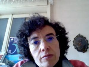 La prof accoltellata da uno studente a Trescore: “Salva grazie al coraggio immenso di un mio alunno”