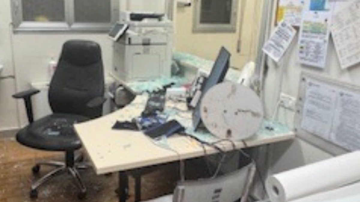 La sala d’attesa dell’ospedale di Suzzara distrutta