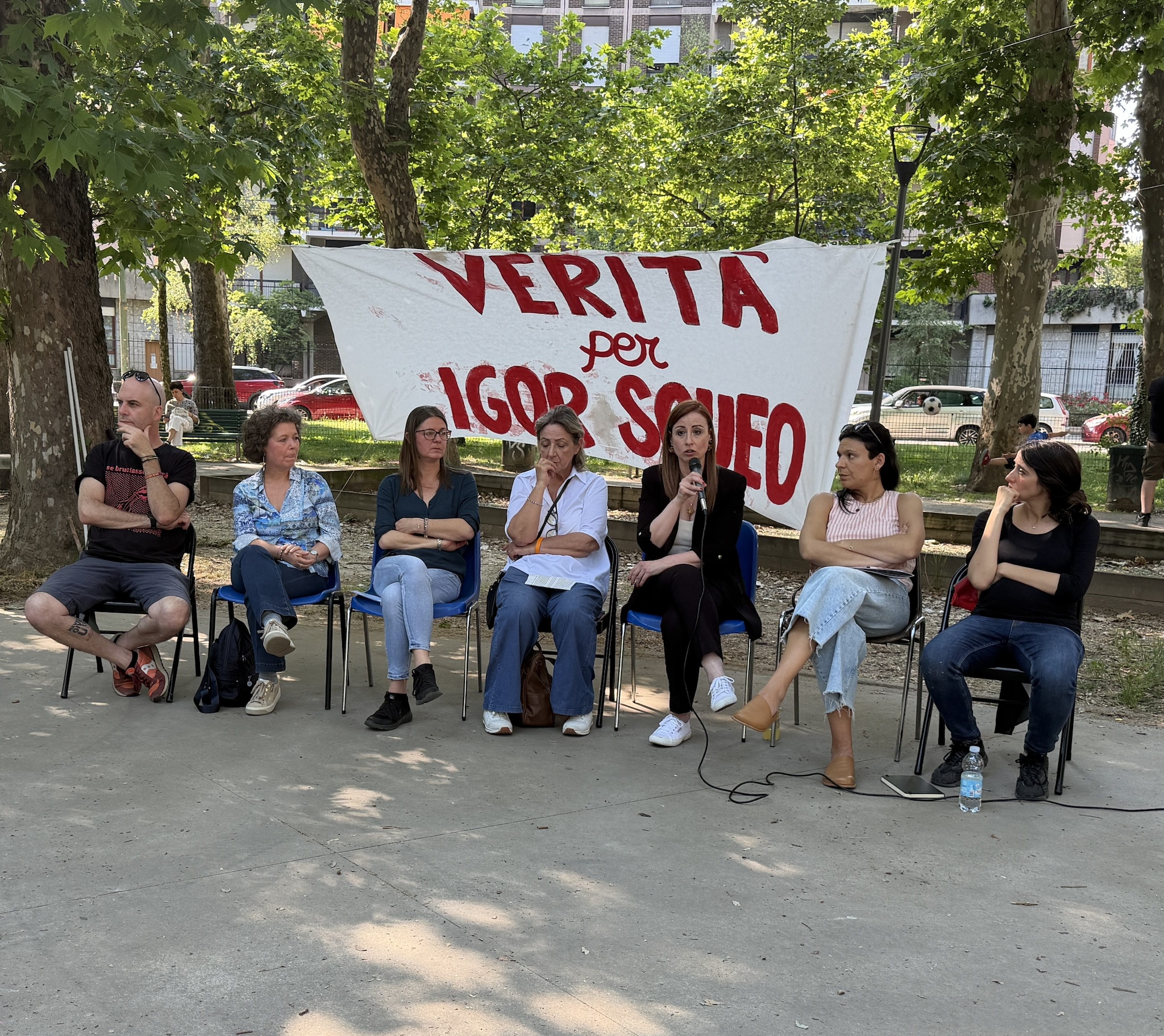 Un momento di dibattito al Parco delle rimembranze, in ricordo di Igor Squeo