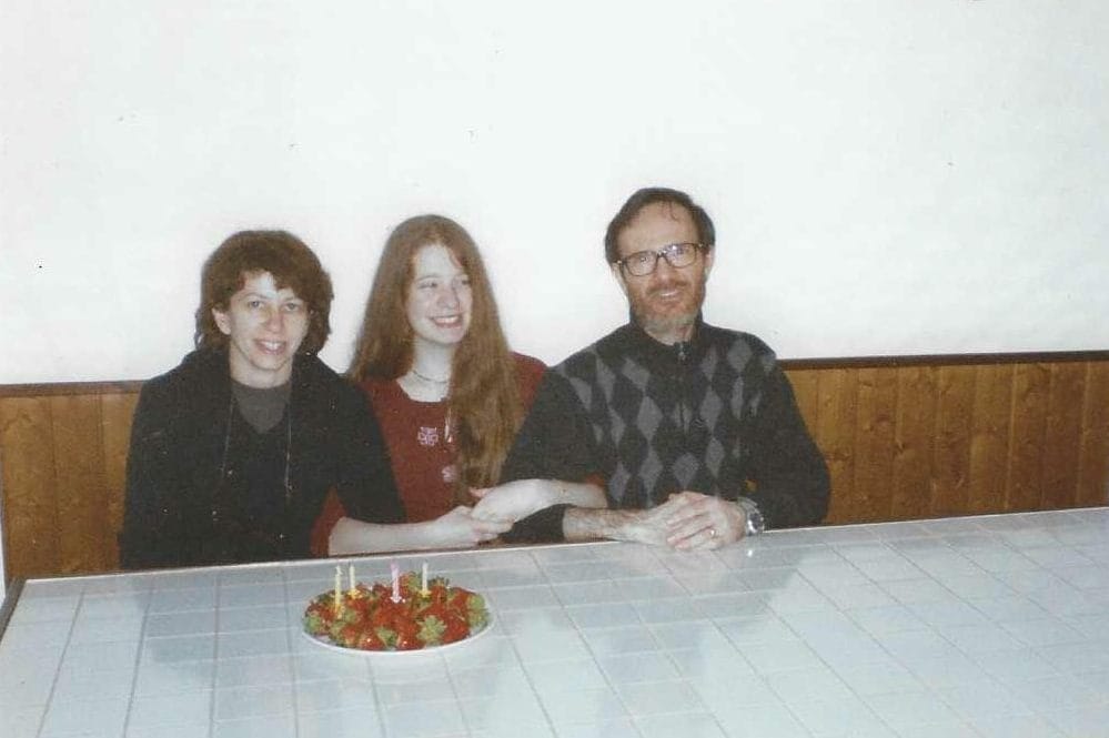 La foto di un compleanno di Maria Miceli insieme ai genitori