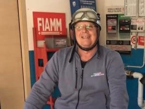 Viene travolto dal muro che stava demolendo nel Bresciano: m