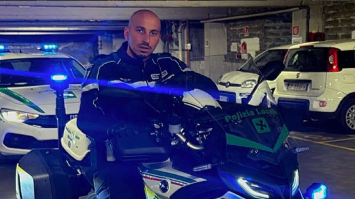 L’agente della polizia locale di Milano Francesco Imprezzabile