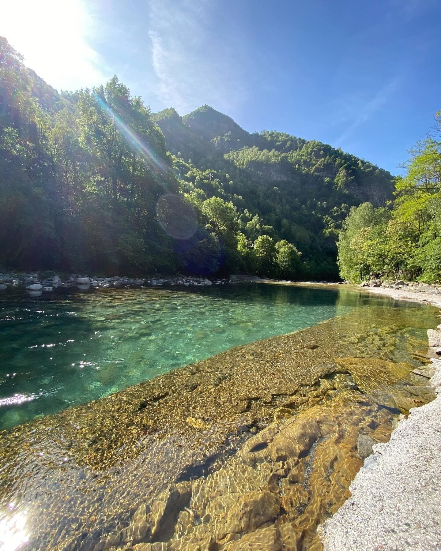 Coston Beach, Bergamo