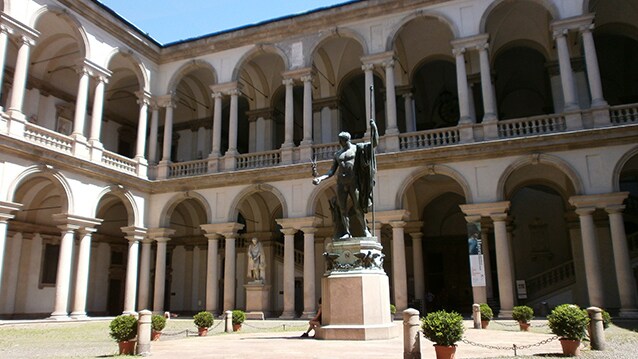 Cortile esterno della Pinacoteca di Brera