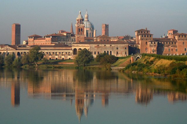 Profilo del centro di Mantova (Wikipedia)