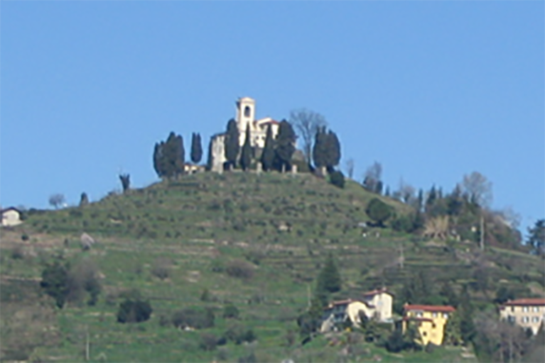 Vista di Montevecchia (Wikipedia).