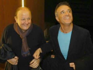 Massimo Boldi e Christian De Sica nel corso della presentazione di Christmas in Love del 2004, il penultimo cinepanettone in cui compaiono entrambi