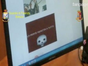 Alcuni dei contenuti condivisi dal ventenne arrestato su Facebook