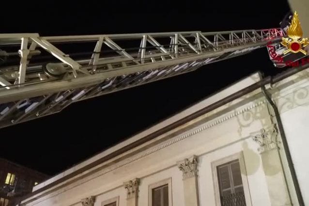 L’esercitazione antincendio (Foto: Vigili del fuoco)