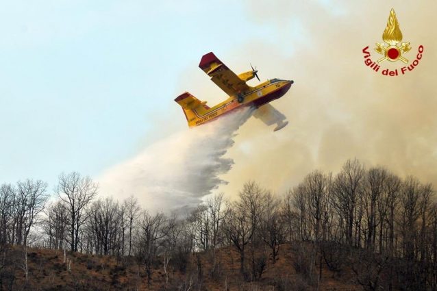 I Candair in azione (Foto Vigili del fuoco)