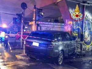 Incidente stradale in viale Certosa a Milano