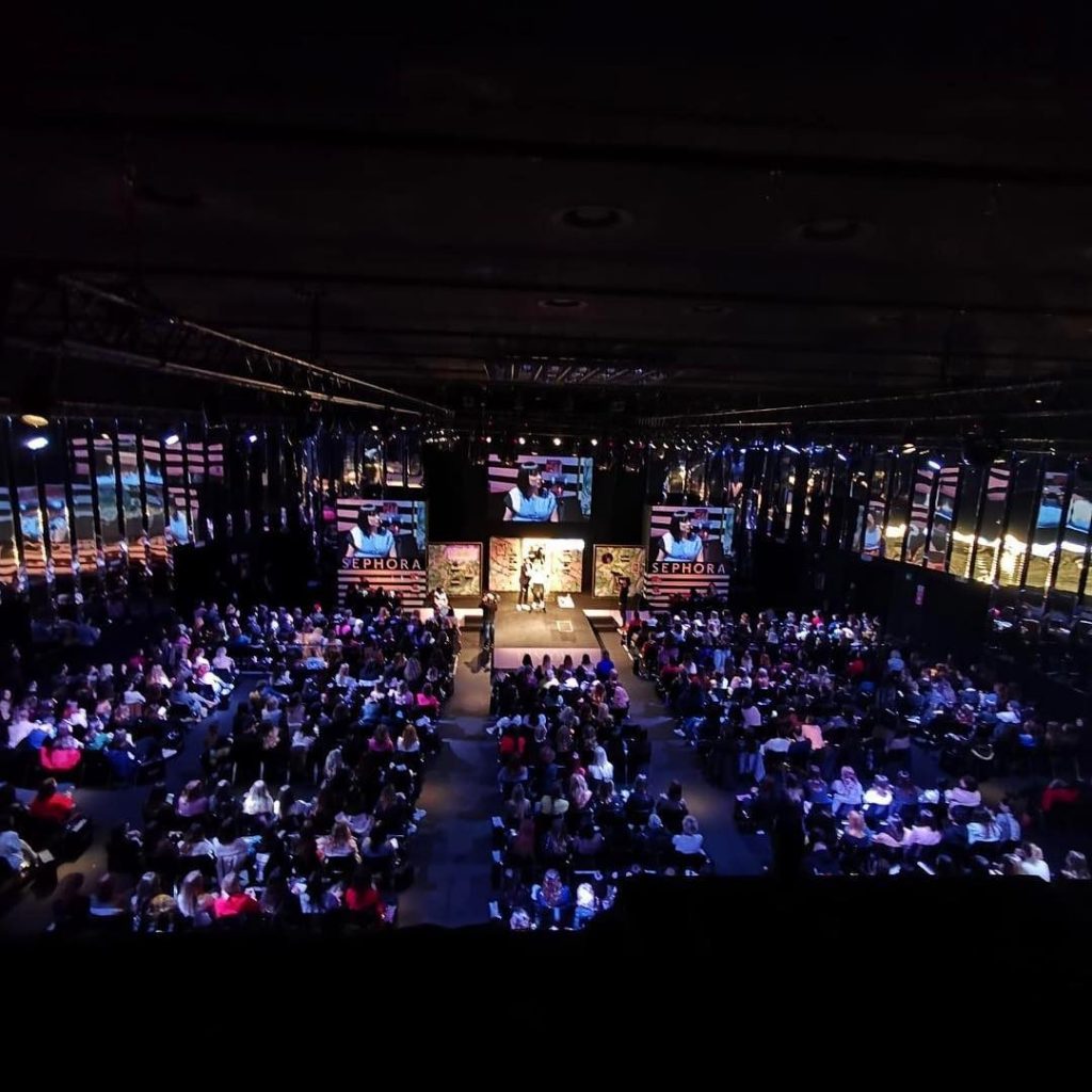Il parterre del teatro Vetra in occasione della Masterclass Beauty Bites