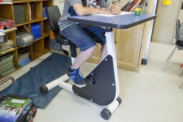 Un modello di bici–banco in uso nella scuola canadese di Des Cédres