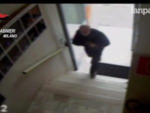 Il rapinatore in azione