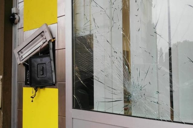 Il bancomat di Poste Italiane fatto esplodere a Solbiate Arno (Varese)