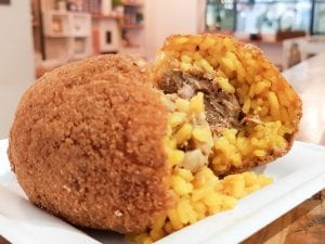 L’arancino alla milanese con l’ossobuco di Putìa