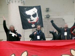 Luca Lucci (nel cerchio rosso), alla festa per i 50 anni della Curva Sud del Milan (Foto LaPresse)