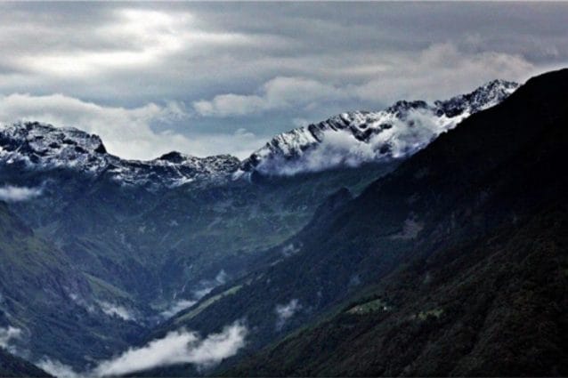 La neve sui monti della Valtellina (Foto Facebook: Kaus Eitel)