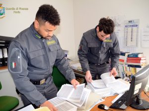 (foto guardia di finanza Pavia)