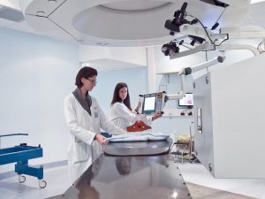 La sala al CNAO di Pavia dove è avvenuto il trattamento