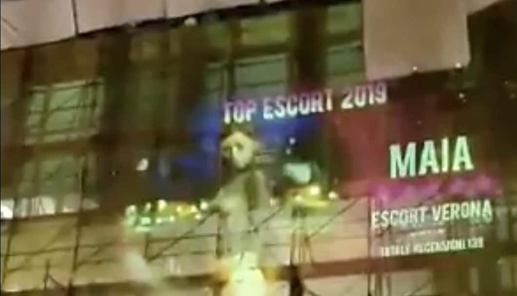 Un’immagine del video proiettato sul Palazzo della Regione