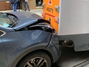 Incidente tra auto e tram (Immagine di repertorio via Facebook)