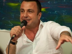 Qani Kelolli