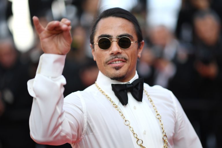 Nusr-Et sbarca a Milano: la star di Instagram Salt Bae potrebbe aprire un  ristorante in città