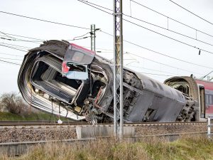 Il treno deragliato a Lodi