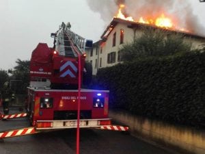 (Incendio Busnago – Foto vigili del fuoco)