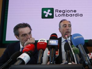 Il presidente della regione Lombardia Fontana e l’assessore al Welfare Gallera