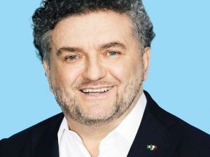 L’assessore Alessandro Mattinzoli (Facebook)