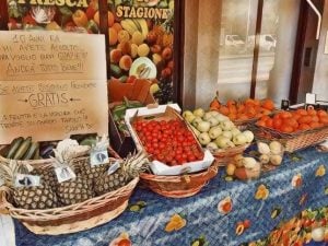 E se le cose cominciassero a precipitare? (IV parte) - Pagina 17 Ortofrutta-1585171237246-300x225