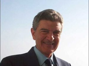 Ruggiero Di Luggo, Cavaliere del Lavoro dal 2001.
