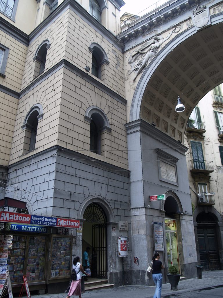 L’ascensore di via Chiaia