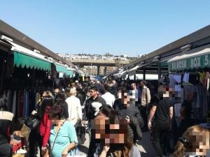 Il mercato Caramanico (immagine di repertorio)
