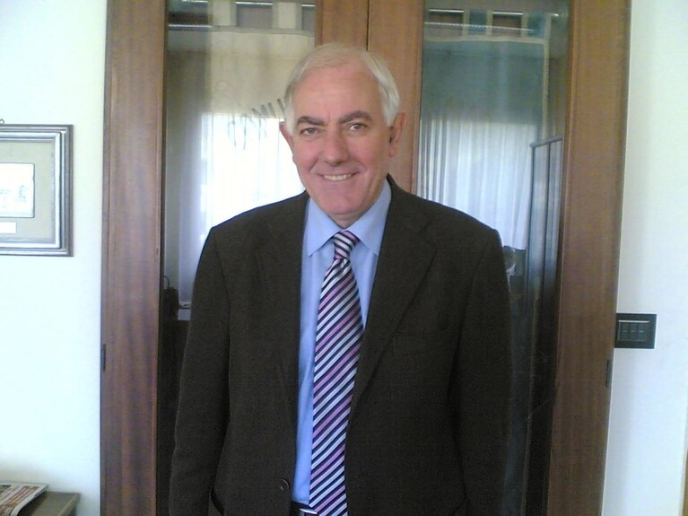 Antonio Amente, sindaco di Melito, scomparso a causa del Covid.