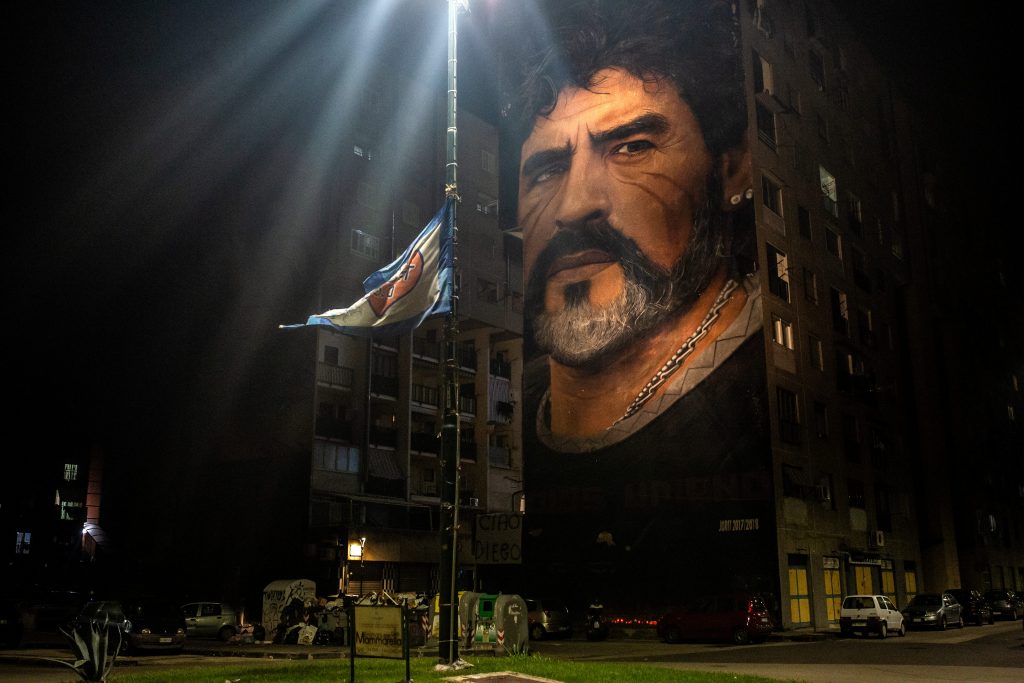 Il murale di Maradona realizzato da Jorit a San Giovanni a Teduccio.