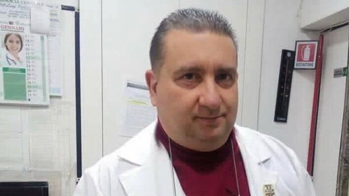 Il farmacista Pacifico Dubbioso.